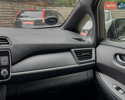 Білий Ніссан Ліф, об'ємом двигуна 0 л та пробігом 18 тис. км за 14500 $, фото 90 на Automoto.ua