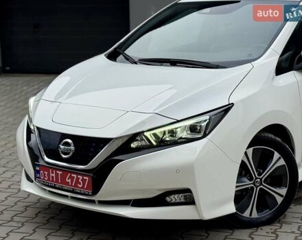 Білий Ніссан Ліф, об'ємом двигуна 0 л та пробігом 46 тис. км за 13800 $, фото 1 на Automoto.ua