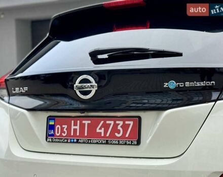 Білий Ніссан Ліф, об'ємом двигуна 0 л та пробігом 46 тис. км за 13800 $, фото 20 на Automoto.ua