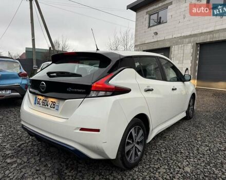 Белый Ниссан Лиф, объемом двигателя 0 л и пробегом 77 тыс. км за 13200 $, фото 6 на Automoto.ua