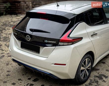 Білий Ніссан Ліф, об'ємом двигуна 0 л та пробігом 18 тис. км за 14500 $, фото 39 на Automoto.ua