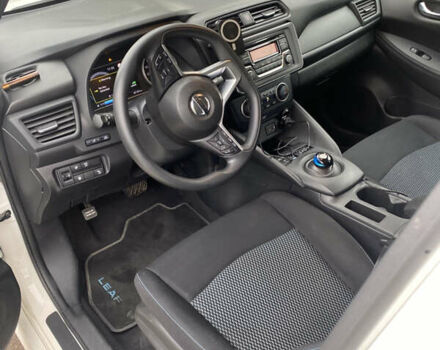 Белый Ниссан Лиф, объемом двигателя 0 л и пробегом 41 тыс. км за 13100 $, фото 14 на Automoto.ua