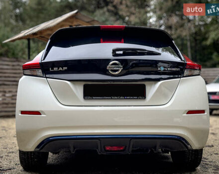 Білий Ніссан Ліф, об'ємом двигуна 0 л та пробігом 18 тис. км за 14500 $, фото 34 на Automoto.ua