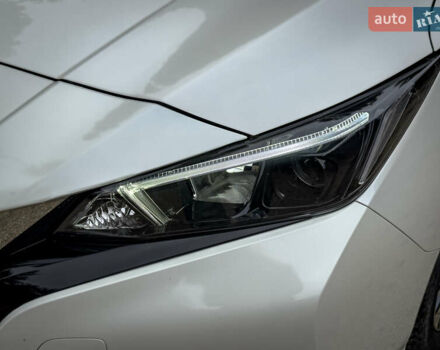 Білий Ніссан Ліф, об'ємом двигуна 0 л та пробігом 18 тис. км за 14500 $, фото 44 на Automoto.ua