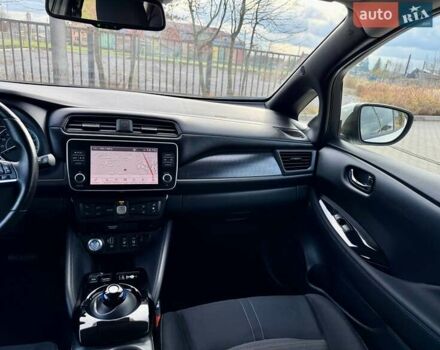 Белый Ниссан Лиф, объемом двигателя 0 л и пробегом 98 тыс. км за 15950 $, фото 93 на Automoto.ua