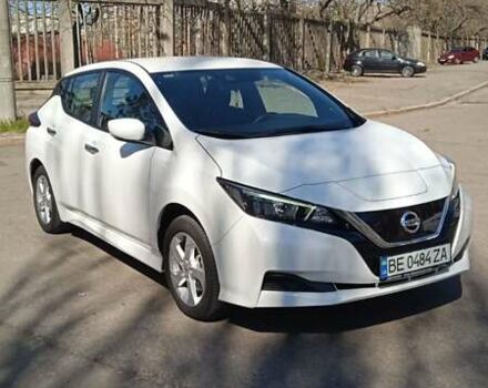 Белый Ниссан Лиф, объемом двигателя 0 л и пробегом 42 тыс. км за 14100 $, фото 2 на Automoto.ua