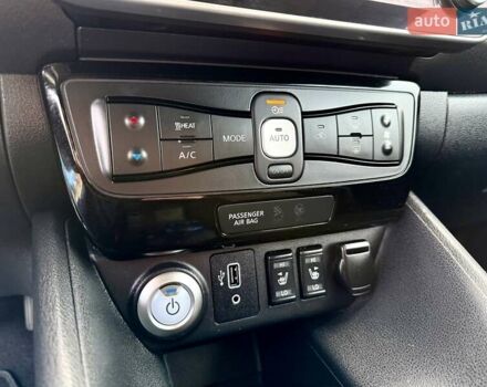 Белый Ниссан Лиф, объемом двигателя 0 л и пробегом 98 тыс. км за 15950 $, фото 60 на Automoto.ua