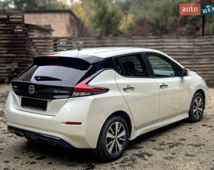 Білий Ніссан Ліф, об'ємом двигуна 0 л та пробігом 18 тис. км за 14500 $, фото 20 на Automoto.ua