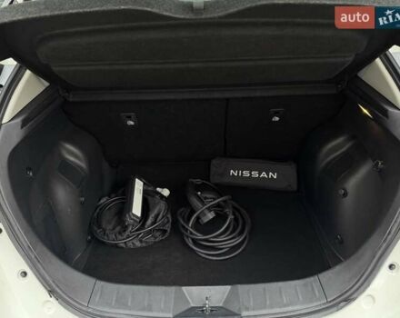 Білий Ніссан Ліф, об'ємом двигуна 0 л та пробігом 46 тис. км за 13800 $, фото 67 на Automoto.ua