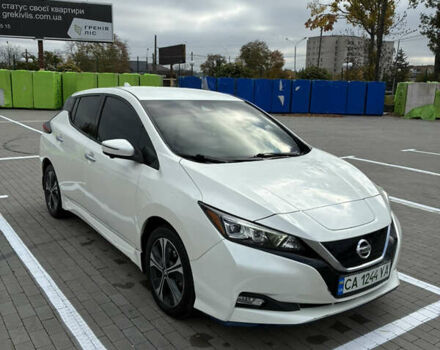 Білий Ніссан Ліф, об'ємом двигуна 0 л та пробігом 46 тис. км за 17750 $, фото 1 на Automoto.ua