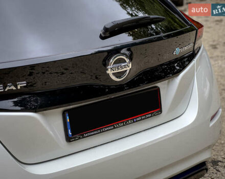 Білий Ніссан Ліф, об'ємом двигуна 0 л та пробігом 18 тис. км за 14500 $, фото 48 на Automoto.ua