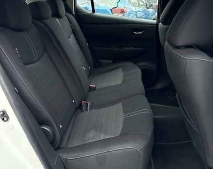 Белый Ниссан Лиф, объемом двигателя 0 л и пробегом 77 тыс. км за 13200 $, фото 32 на Automoto.ua
