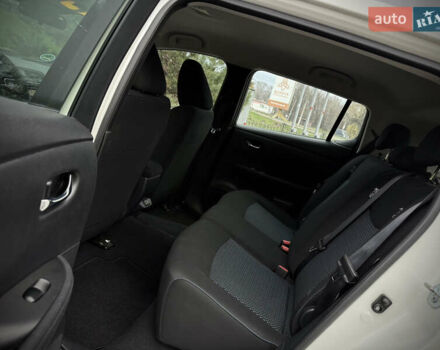 Белый Ниссан Лиф, объемом двигателя 0 л и пробегом 115 тыс. км за 11700 $, фото 27 на Automoto.ua