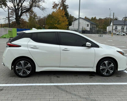 Білий Ніссан Ліф, об'ємом двигуна 0 л та пробігом 46 тис. км за 17750 $, фото 4 на Automoto.ua