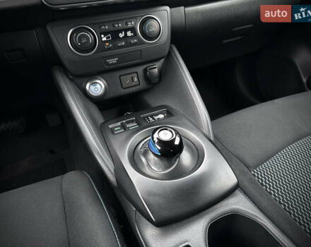 Белый Ниссан Лиф, объемом двигателя 0 л и пробегом 115 тыс. км за 11700 $, фото 38 на Automoto.ua