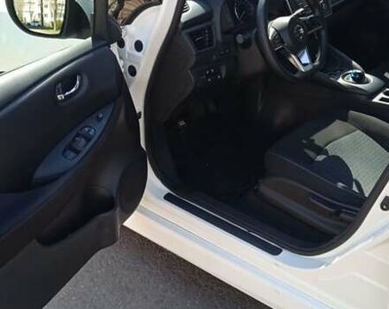 Белый Ниссан Лиф, объемом двигателя 0 л и пробегом 42 тыс. км за 14100 $, фото 7 на Automoto.ua