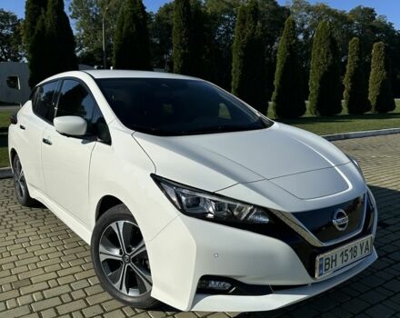 Білий Ніссан Ліф, об'ємом двигуна 0 л та пробігом 44 тис. км за 15500 $, фото 1 на Automoto.ua