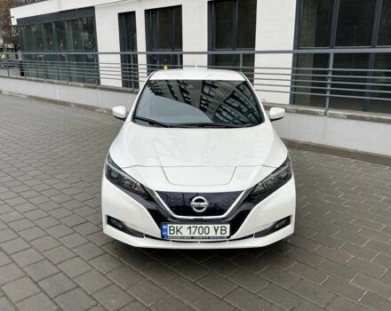 Белый Ниссан Лиф, объемом двигателя 0 л и пробегом 27 тыс. км за 13800 $, фото 2 на Automoto.ua