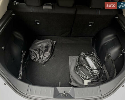 Білий Ніссан Ліф, об'ємом двигуна 0 л та пробігом 18 тис. км за 14500 $, фото 93 на Automoto.ua