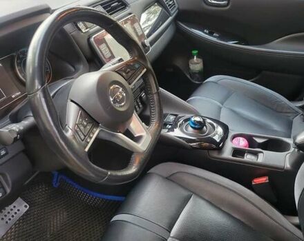 Белый Ниссан Лиф, объемом двигателя 0 л и пробегом 98 тыс. км за 17300 $, фото 5 на Automoto.ua