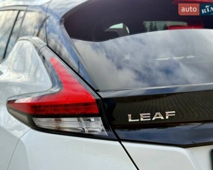 Белый Ниссан Лиф, объемом двигателя 0 л и пробегом 98 тыс. км за 15950 $, фото 37 на Automoto.ua