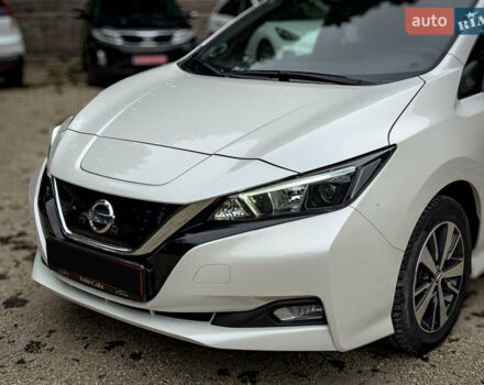 Білий Ніссан Ліф, об'ємом двигуна 0 л та пробігом 18 тис. км за 14500 $, фото 29 на Automoto.ua