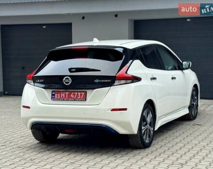 Білий Ніссан Ліф, об'ємом двигуна 0 л та пробігом 46 тис. км за 13800 $, фото 21 на Automoto.ua