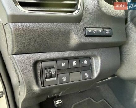 Белый Ниссан Лиф, объемом двигателя 0 л и пробегом 98 тыс. км за 15950 $, фото 50 на Automoto.ua