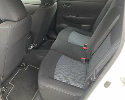 Белый Ниссан Лиф, объемом двигателя 0 л и пробегом 41 тыс. км за 13100 $, фото 13 на Automoto.ua