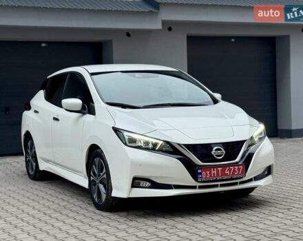 Білий Ніссан Ліф, об'ємом двигуна 0 л та пробігом 46 тис. км за 13800 $, фото 26 на Automoto.ua