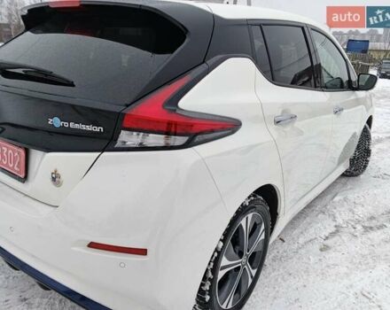 Белый Ниссан Лиф, объемом двигателя 0 л и пробегом 115 тыс. км за 15199 $, фото 7 на Automoto.ua