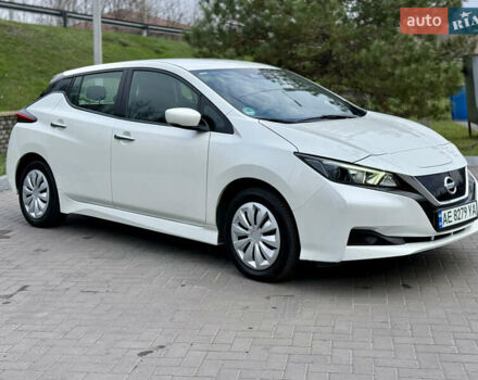 Белый Ниссан Лиф, объемом двигателя 0 л и пробегом 115 тыс. км за 11700 $, фото 7 на Automoto.ua