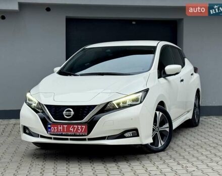 Білий Ніссан Ліф, об'ємом двигуна 0 л та пробігом 46 тис. км за 13800 $, фото 5 на Automoto.ua