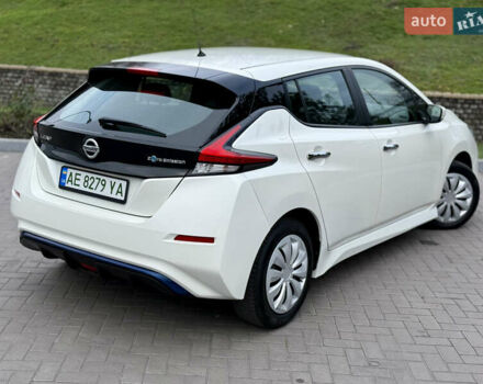 Белый Ниссан Лиф, объемом двигателя 0 л и пробегом 115 тыс. км за 11700 $, фото 3 на Automoto.ua