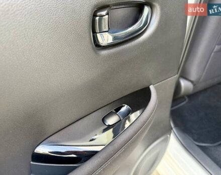 Белый Ниссан Лиф, объемом двигателя 0 л и пробегом 98 тыс. км за 15950 $, фото 85 на Automoto.ua