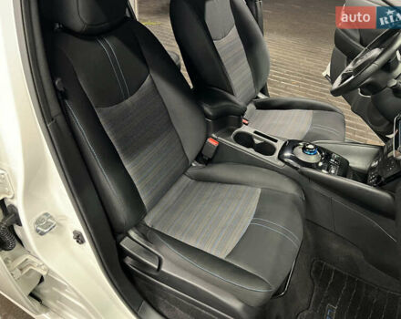 Белый Ниссан Лиф, объемом двигателя 0 л и пробегом 27 тыс. км за 13700 $, фото 23 на Automoto.ua