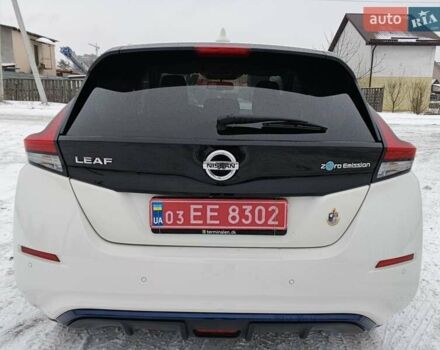 Белый Ниссан Лиф, объемом двигателя 0 л и пробегом 115 тыс. км за 15199 $, фото 8 на Automoto.ua