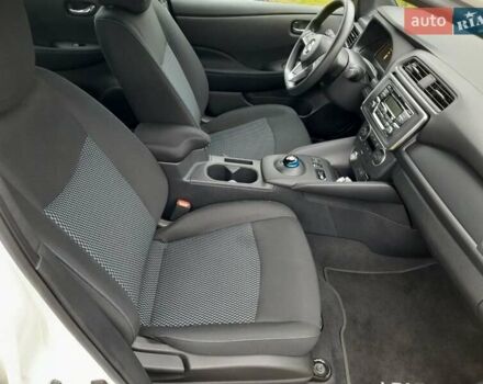 Белый Ниссан Лиф, объемом двигателя 0 л и пробегом 20 тыс. км за 14000 $, фото 20 на Automoto.ua