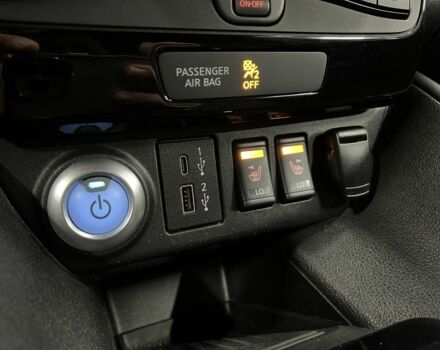 Белый Ниссан Лиф, объемом двигателя 0 л и пробегом 27 тыс. км за 13800 $, фото 17 на Automoto.ua