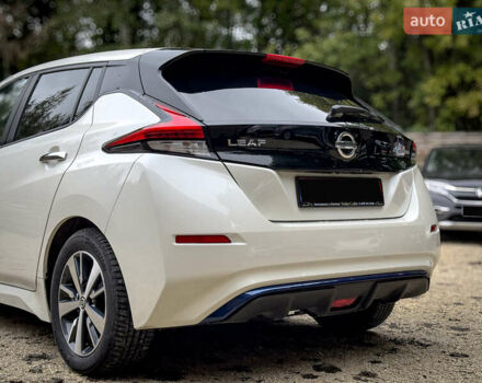 Білий Ніссан Ліф, об'ємом двигуна 0 л та пробігом 18 тис. км за 14500 $, фото 31 на Automoto.ua