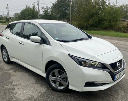 Белый Ниссан Лиф, объемом двигателя 0 л и пробегом 41 тыс. км за 13100 $, фото 4 на Automoto.ua