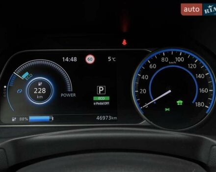 Білий Ніссан Ліф, об'ємом двигуна 0 л та пробігом 46 тис. км за 13800 $, фото 49 на Automoto.ua