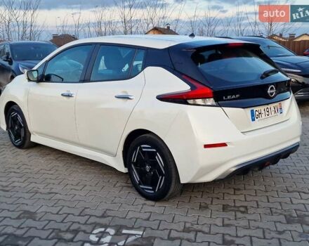 Белый Ниссан Лиф, объемом двигателя 0 л и пробегом 93 тыс. км за 14600 $, фото 15 на Automoto.ua