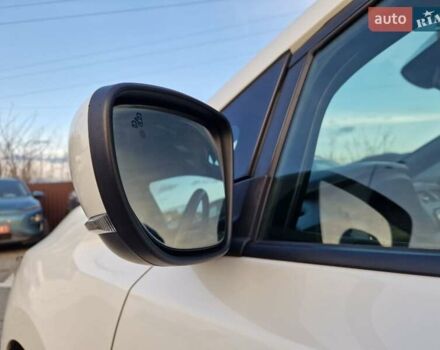 Белый Ниссан Лиф, объемом двигателя 0 л и пробегом 93 тыс. км за 14600 $, фото 18 на Automoto.ua