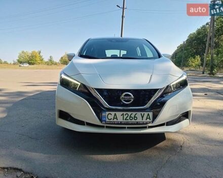 Білий Ніссан Ліф, об'ємом двигуна 0 л та пробігом 27 тис. км за 16800 $, фото 6 на Automoto.ua