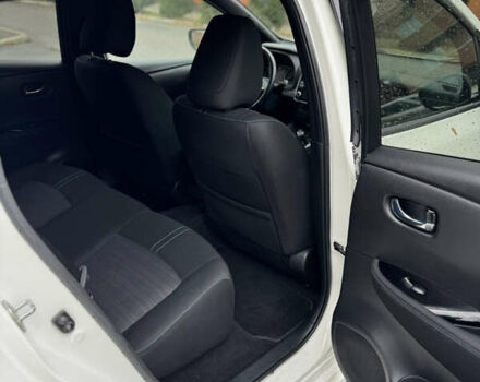 Белый Ниссан Лиф, объемом двигателя 0 л и пробегом 69 тыс. км за 14990 $, фото 28 на Automoto.ua