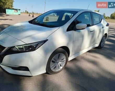 Білий Ніссан Ліф, об'ємом двигуна 0 л та пробігом 27 тис. км за 16800 $, фото 8 на Automoto.ua