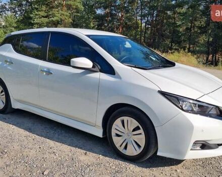 Белый Ниссан Лиф, объемом двигателя 0 л и пробегом 27 тыс. км за 15900 $, фото 3 на Automoto.ua