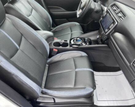 Белый Ниссан Лиф, объемом двигателя 0 л и пробегом 27 тыс. км за 6900 $, фото 9 на Automoto.ua