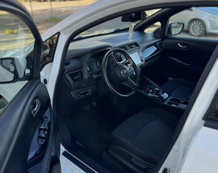 Белый Ниссан Лиф, объемом двигателя 0 л и пробегом 69 тыс. км за 14990 $, фото 11 на Automoto.ua